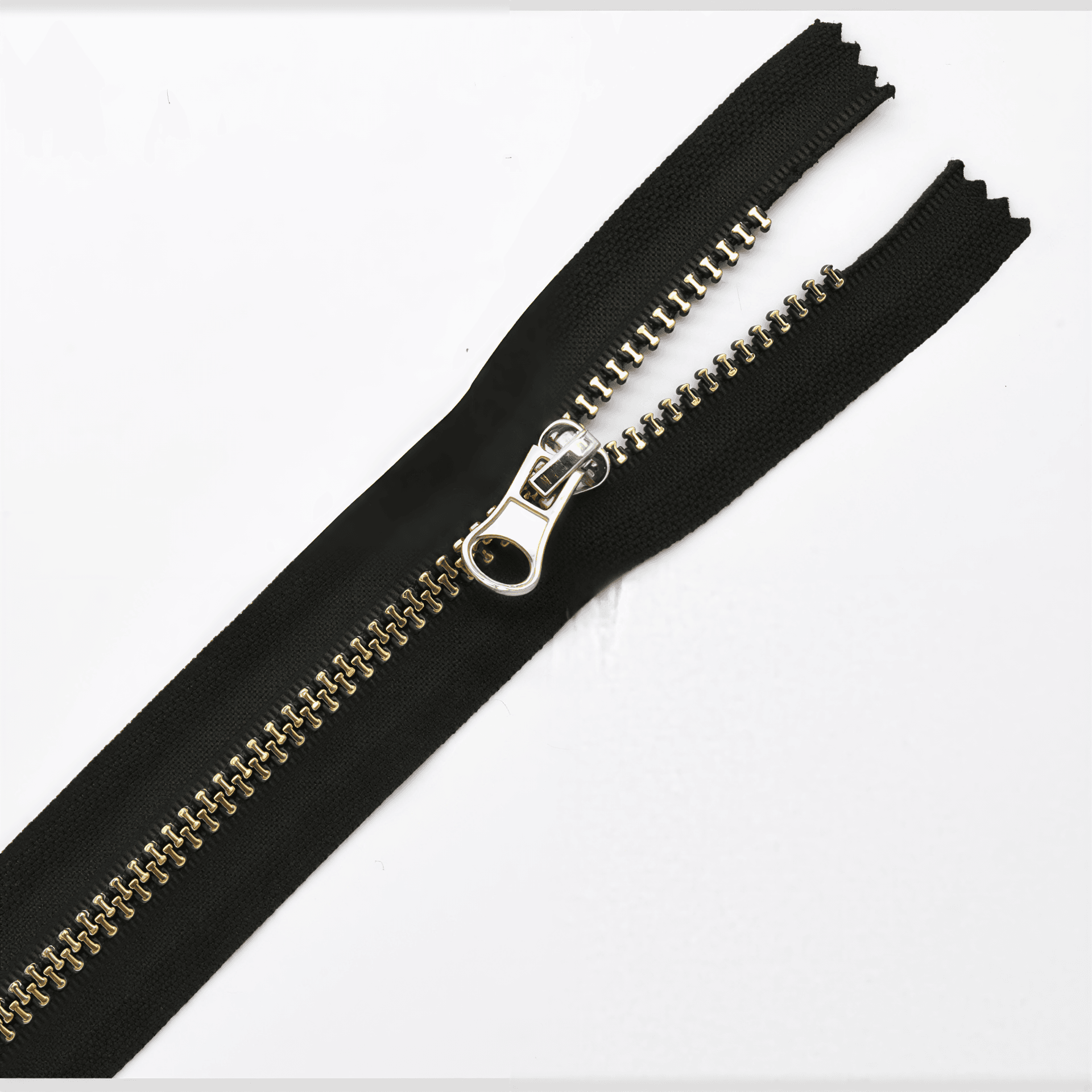 仿金属牙注塑拉链